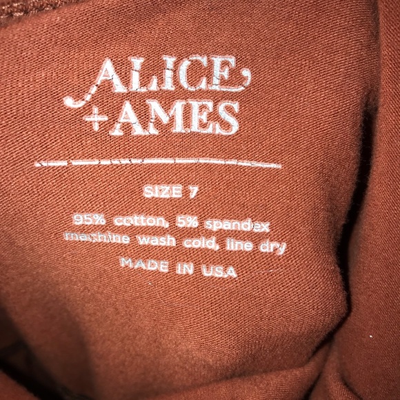 Alice + Ames Jumper and Jessica Simpson sweatshirt and sweats - Picture 2 of 4